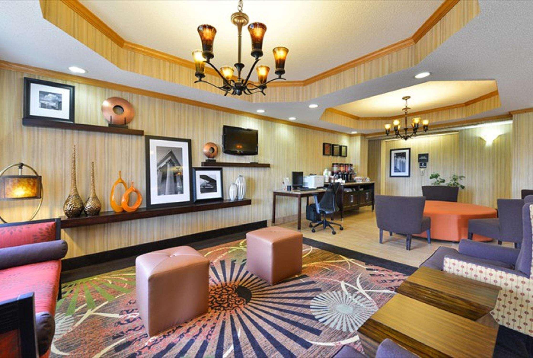Hampton Hotel 3*